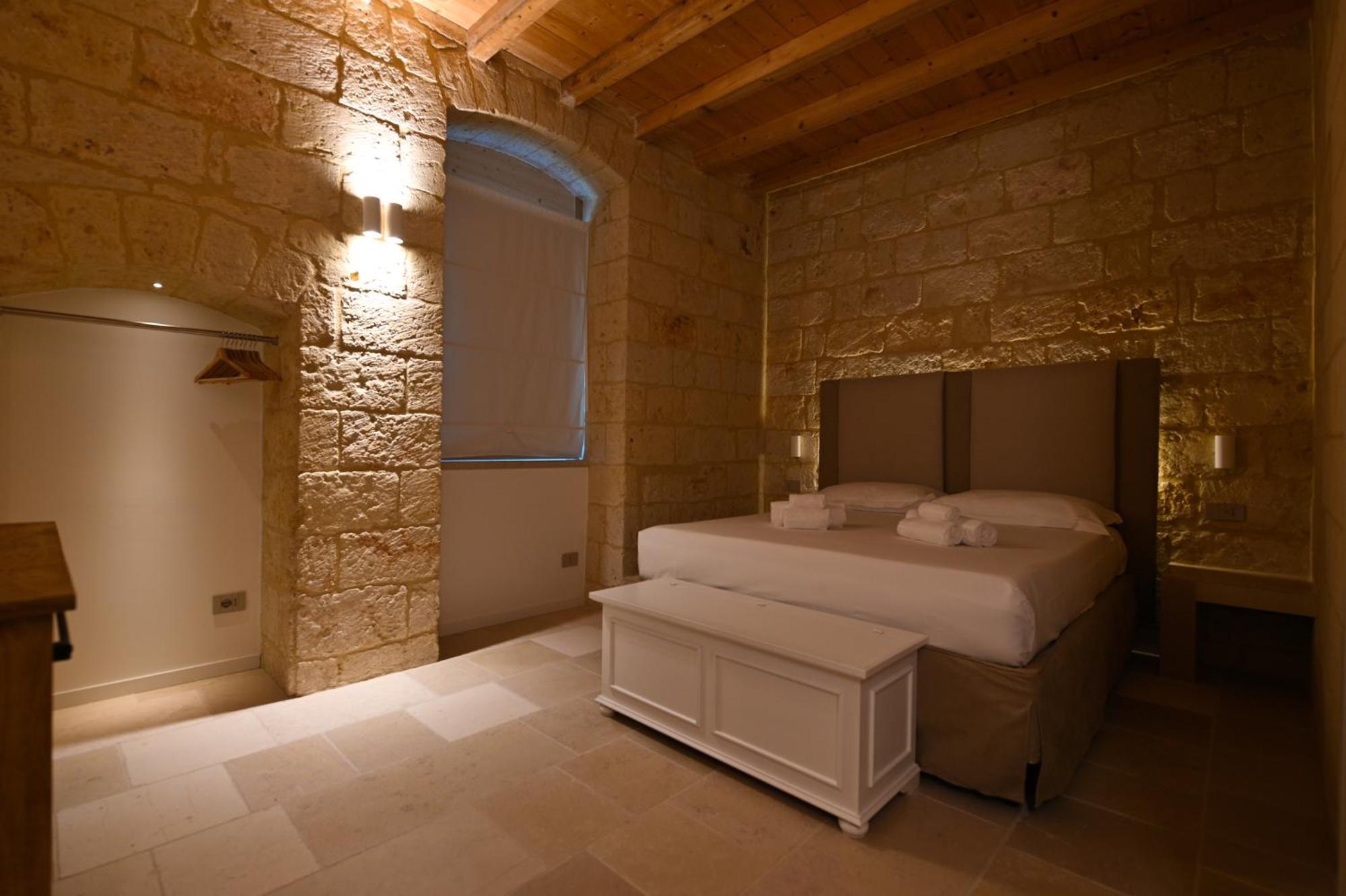 Palazzo Momi Bed & Breakfast Bari Luaran gambar
