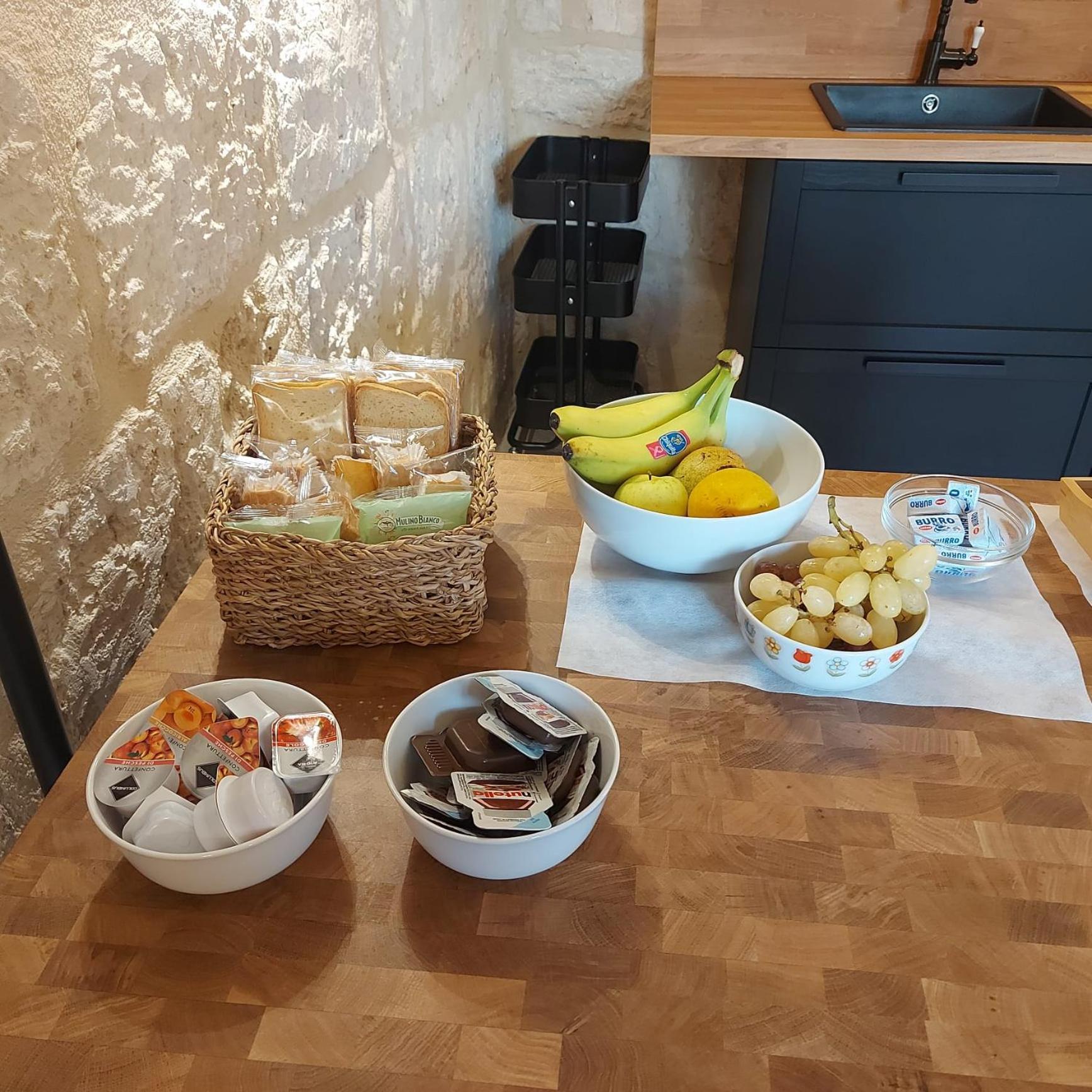 Palazzo Momi Bed & Breakfast Bari Luaran gambar